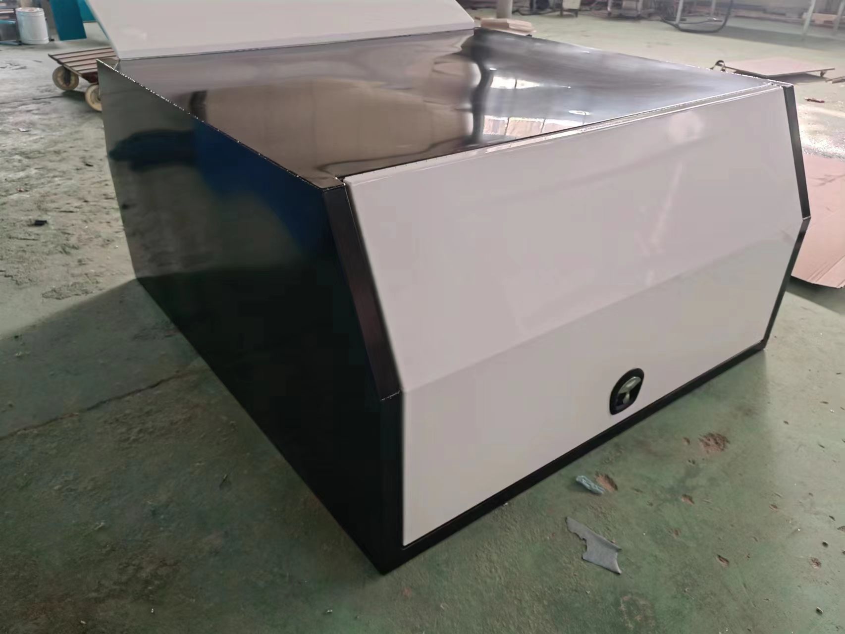 الألومنيوم يوت المظلة