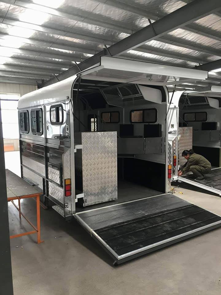 عوامة تحميل زاوية مطولة لحصانين