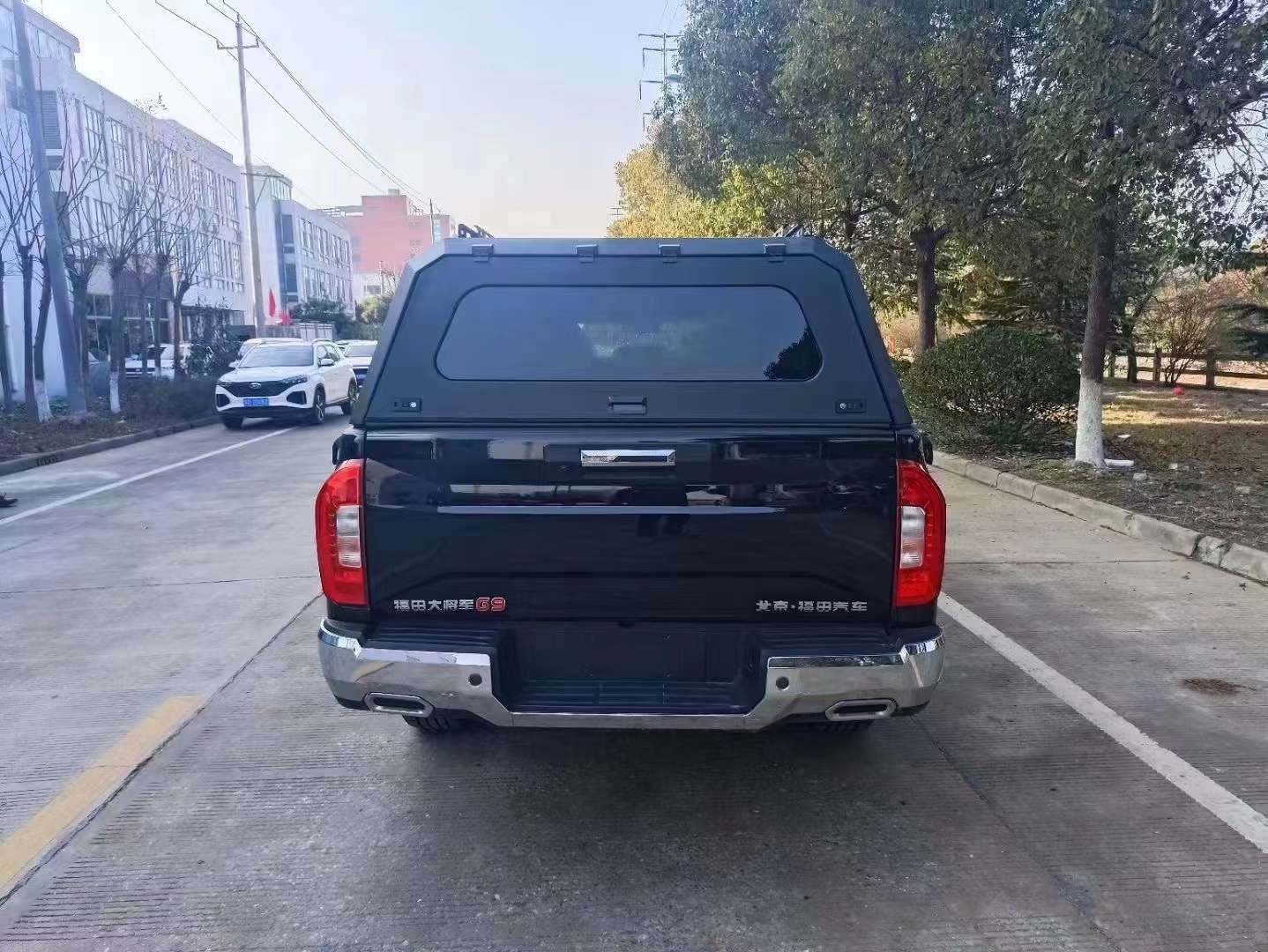 غطاء الشاحنة وتوبر