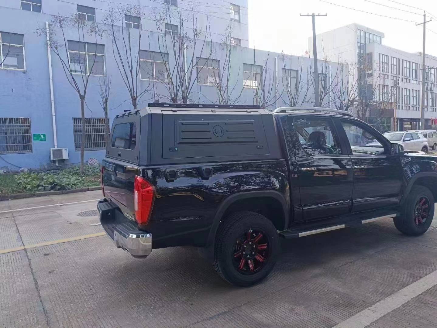 غطاء الشاحنة وتوبر