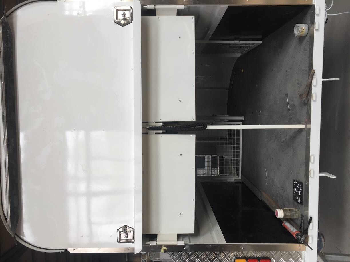 عوامة حصان ذات تحميل زاوية لـ 3 خيول