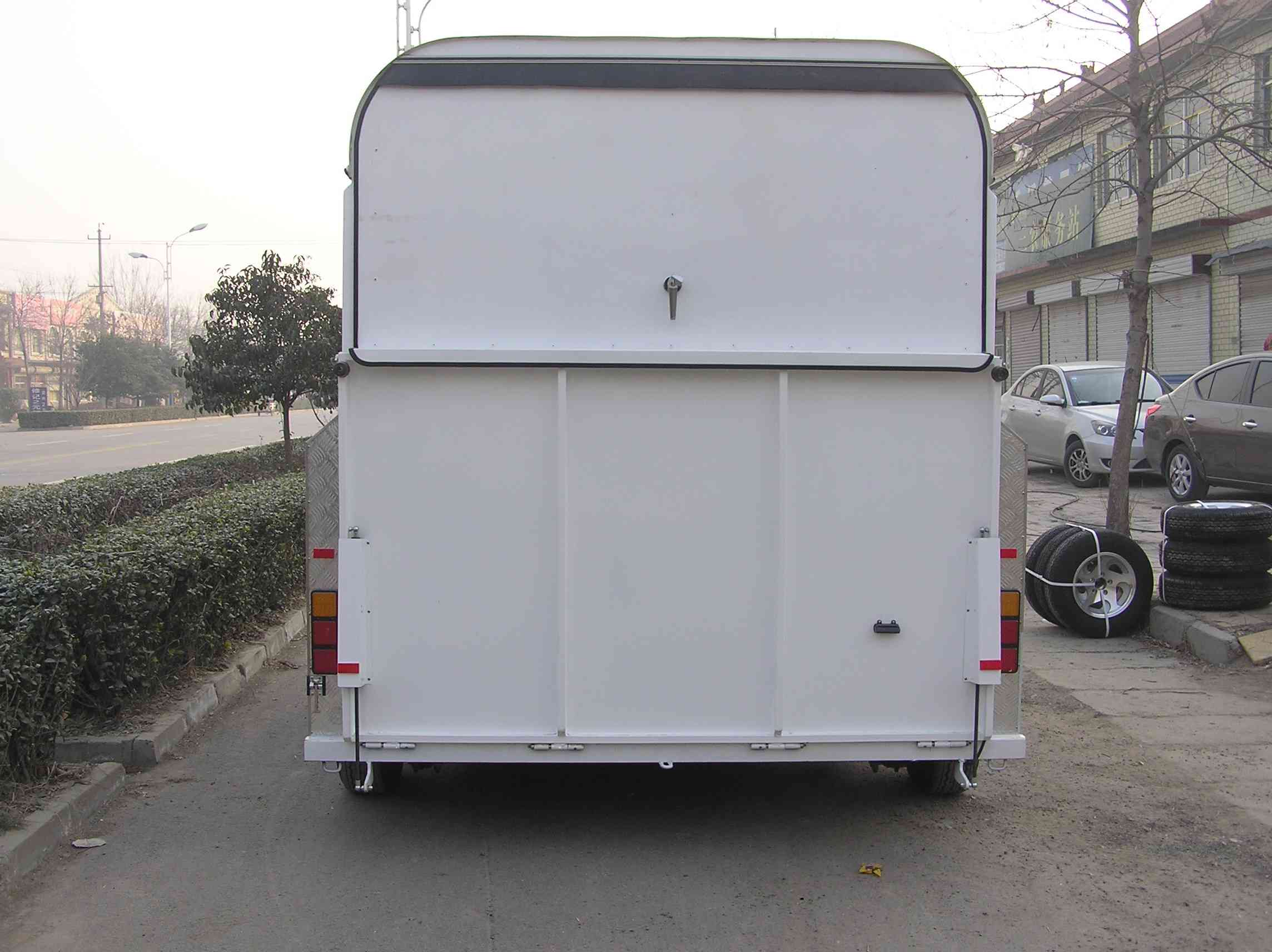 عوامة تحميل زاوية لحصانين