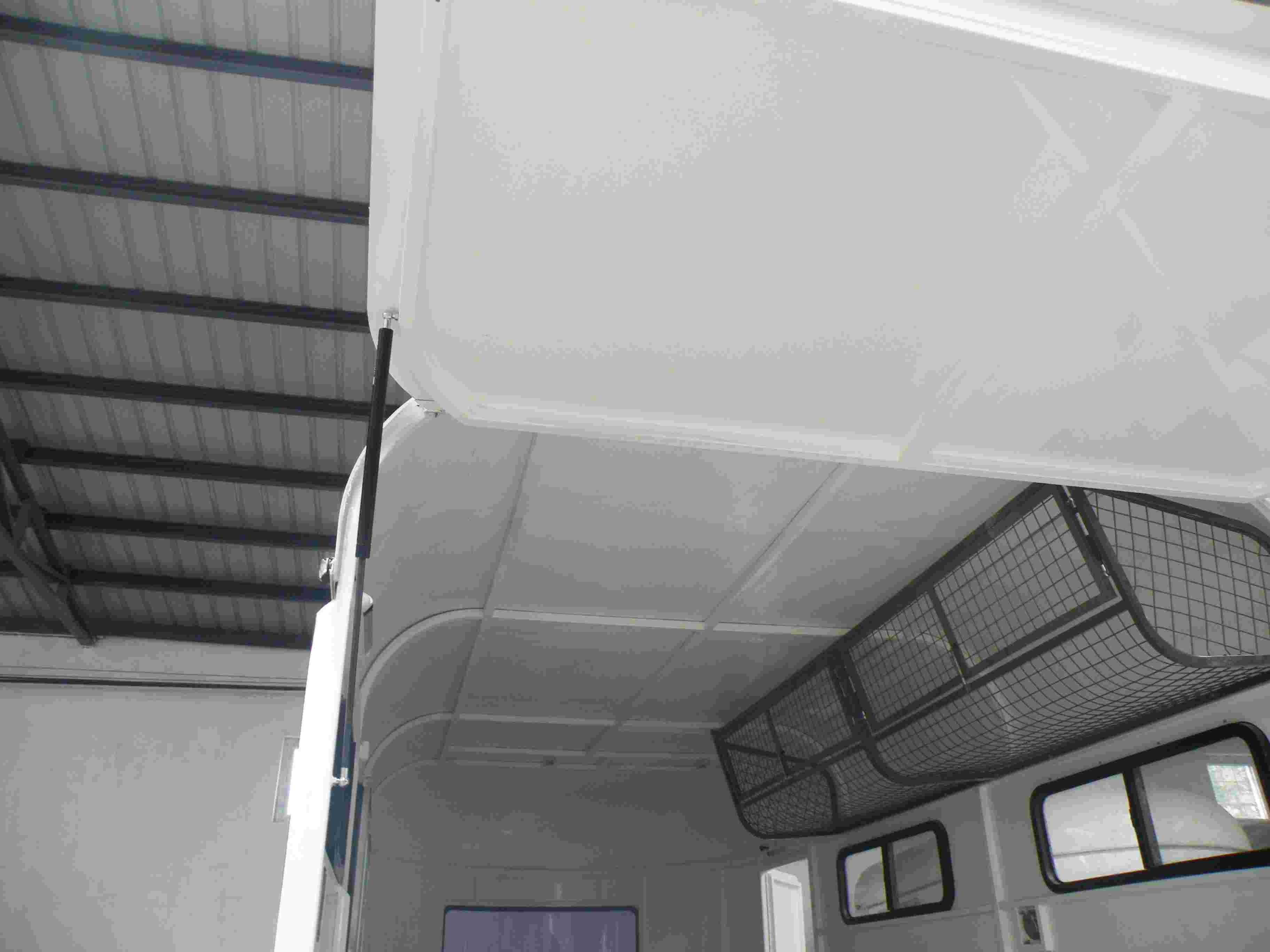 عوامة تحميل زاوية لحصانين