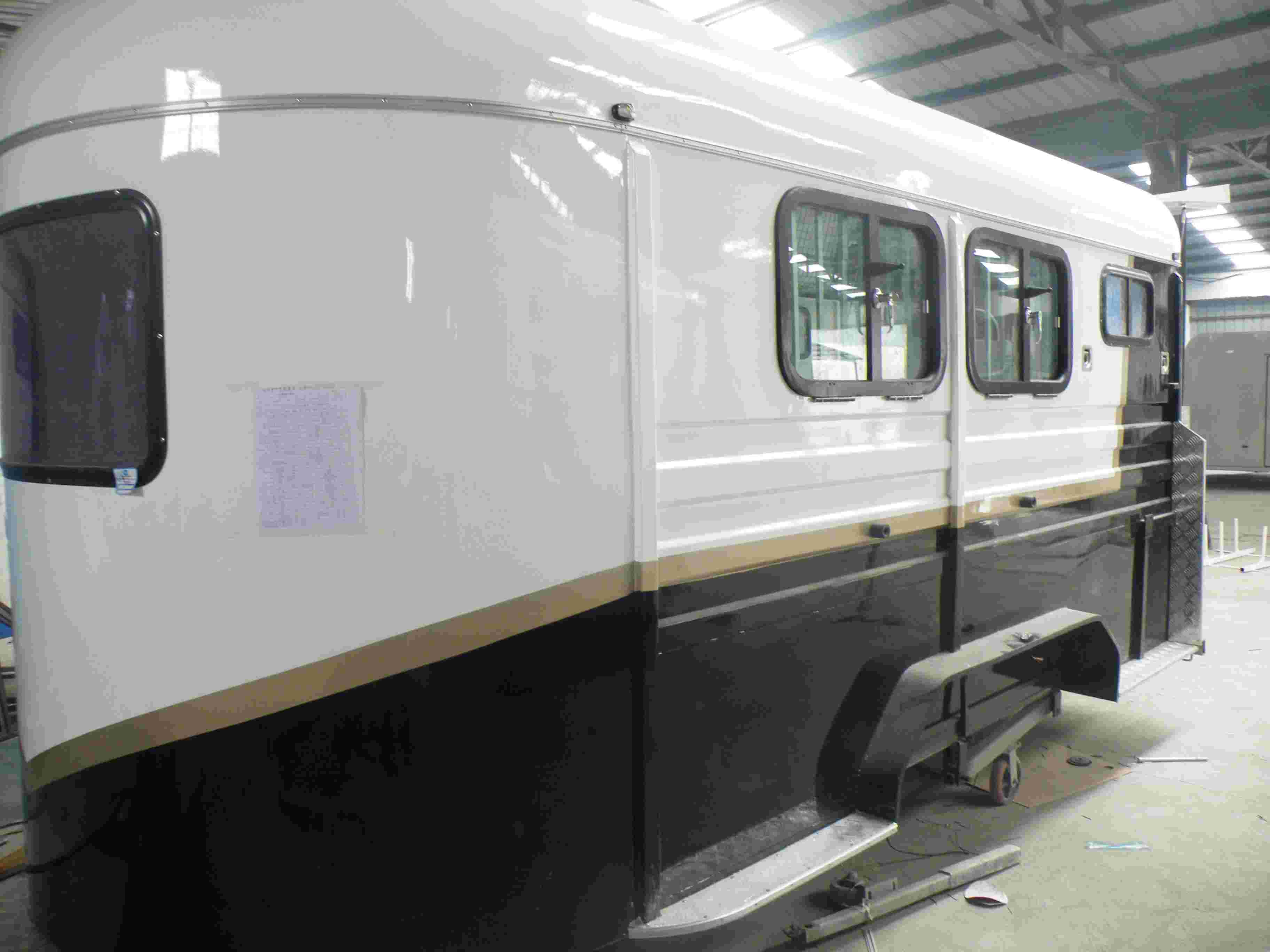 عوامة تحميل زاوية لحصانين