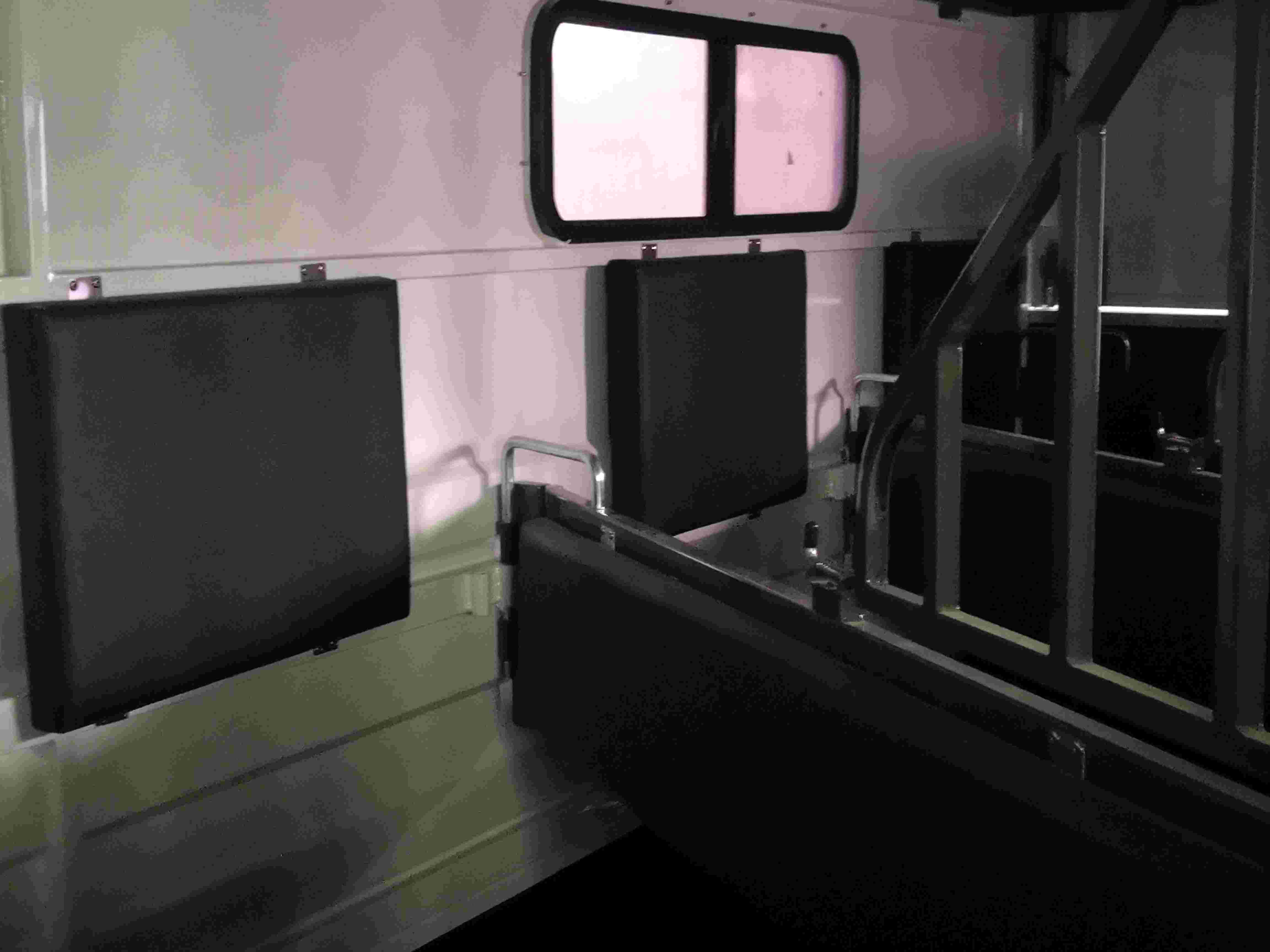 عوامة الحصان المخصصة