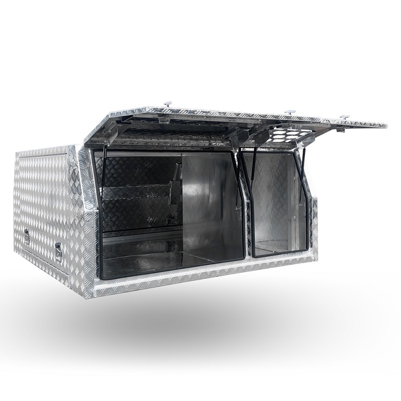 شاحنة بيك اب نورس الجناح المظلة