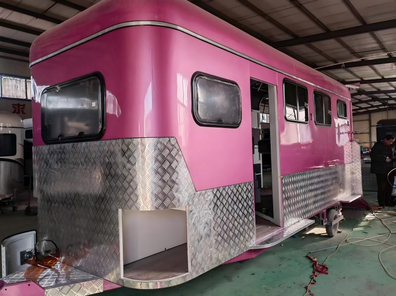 عوامة حصان أمامية مربعة مخصصة