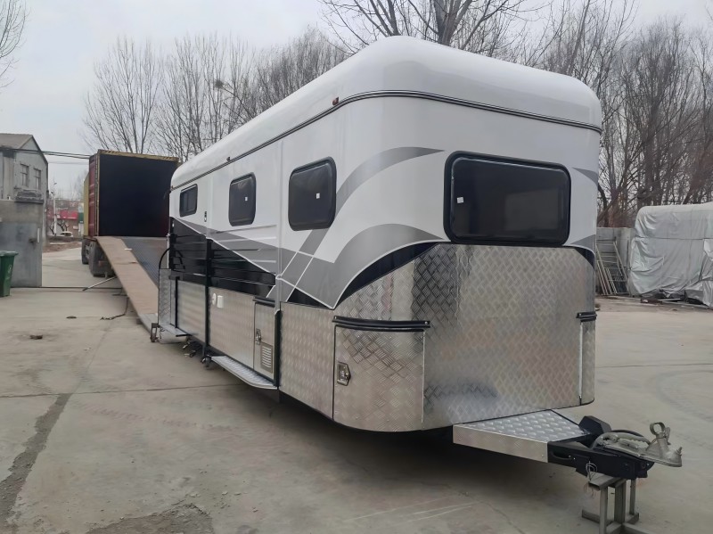 عوامة حصان أمامية مربعة مخصصة