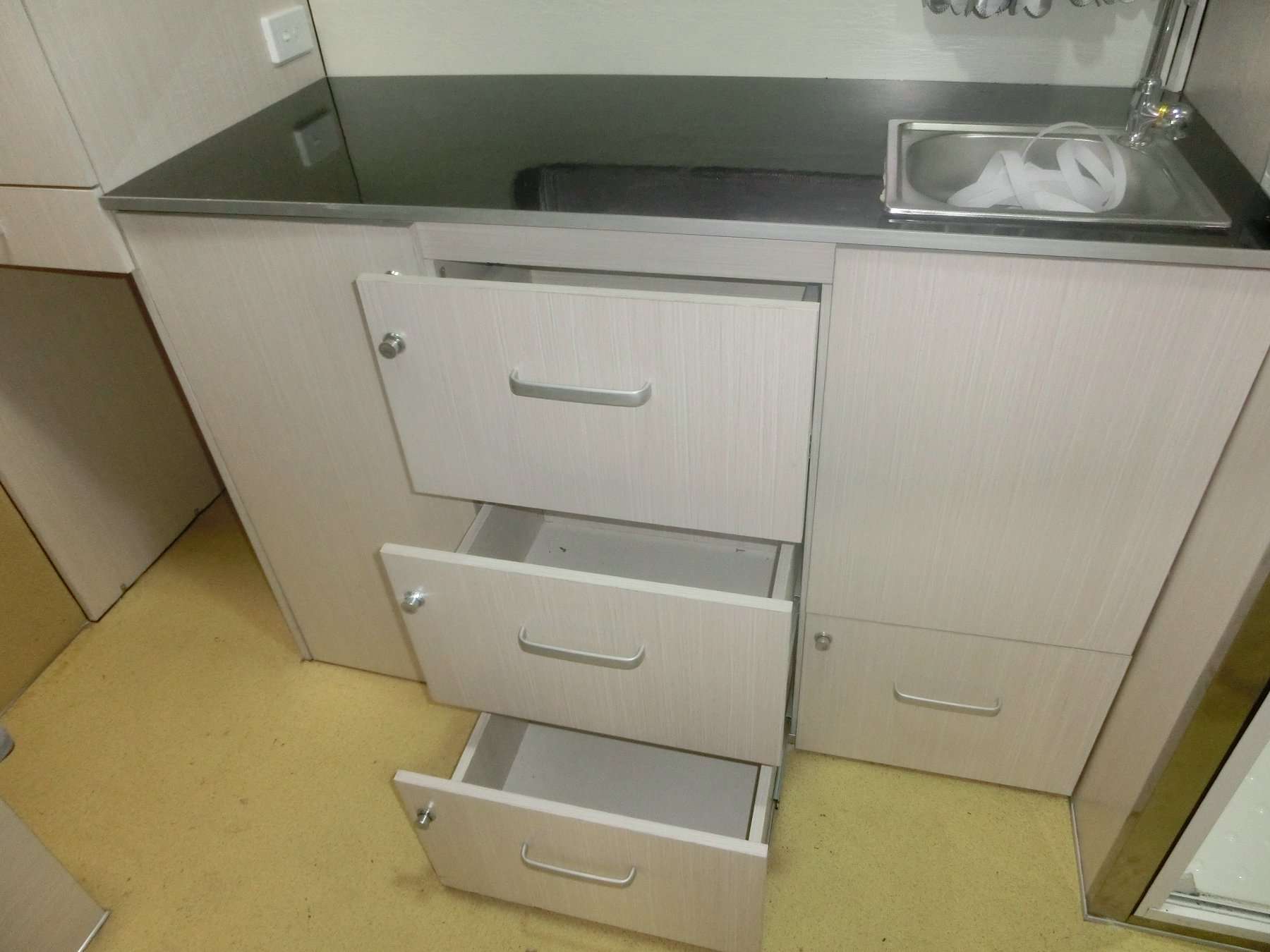 مقطورة حصان أمامية مربعة مصنوعة حسب الطلب