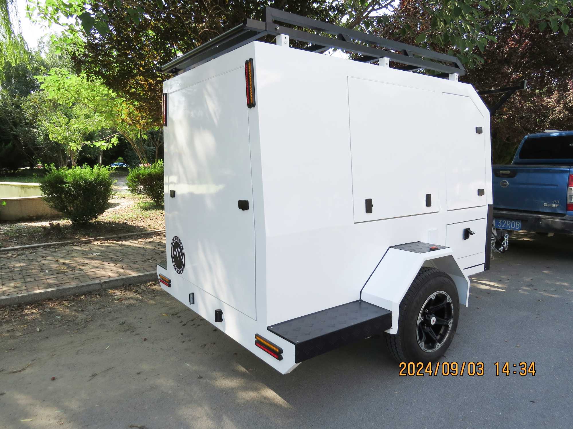 مقطورة تجارية لأداة ذات محور واحد