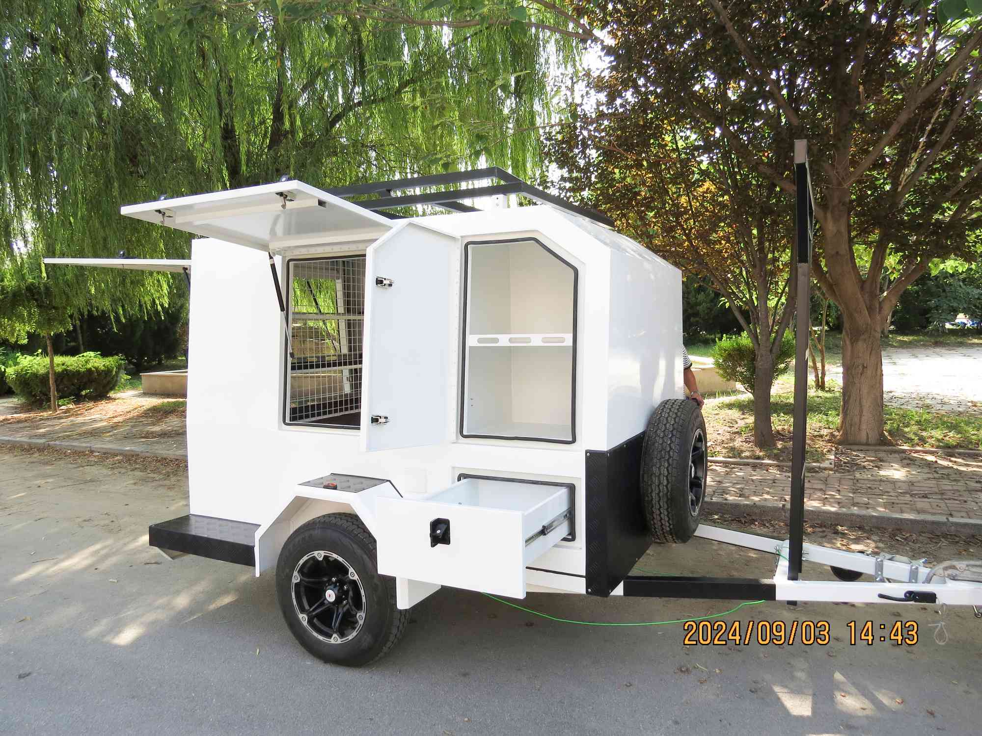 مقطورة تجارية لأداة ذات محور واحد