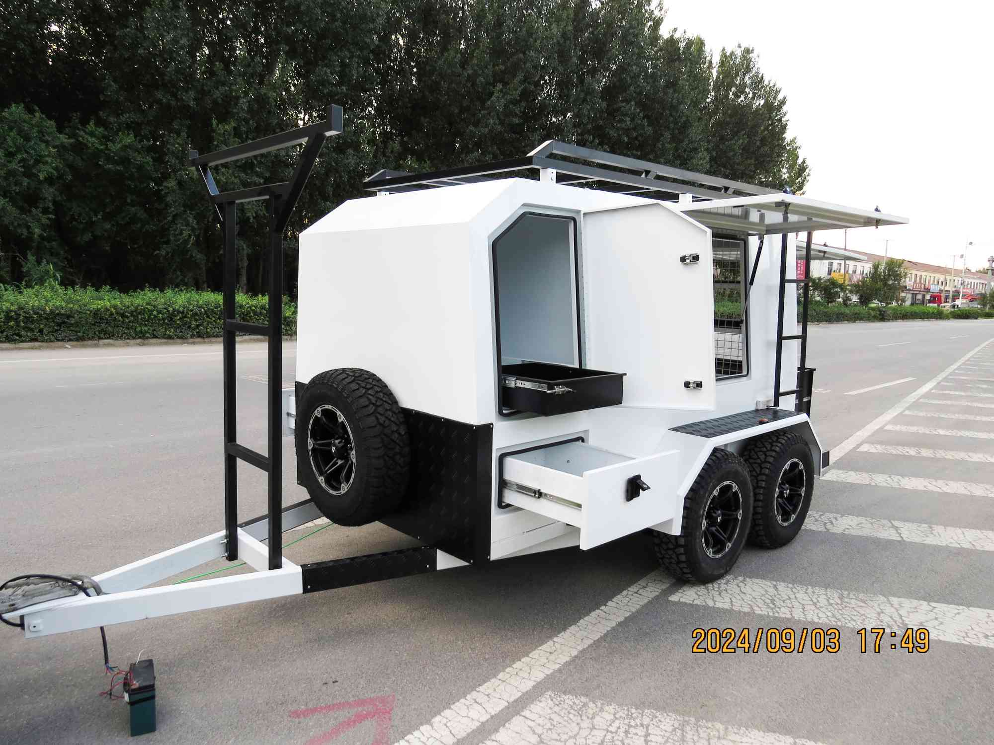 مقطورة ترادي